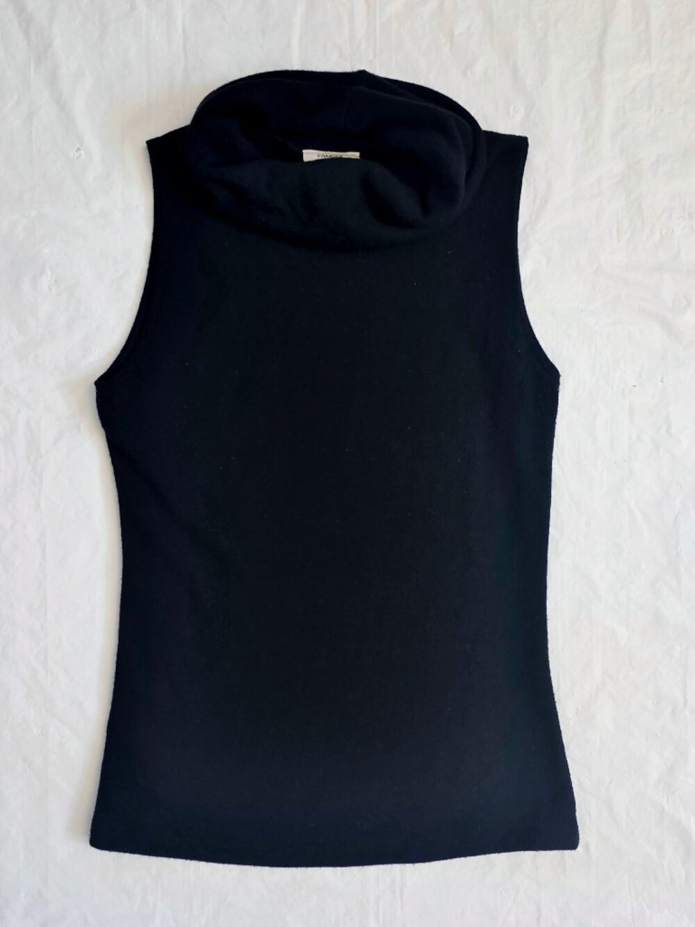 Women's Sleeveless Turtleneck Top, Med
